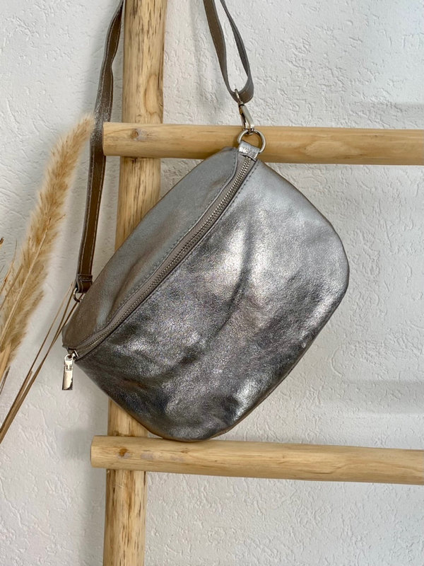 Bodybag metallic silber big
